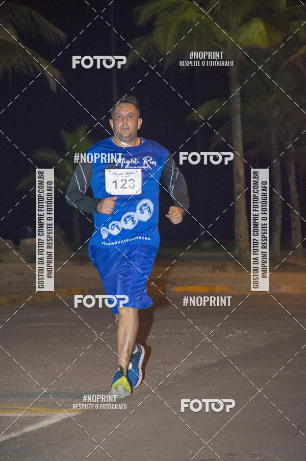 Buy your photos of the eventNight Run 5K 10K Praia Grande on Fotop