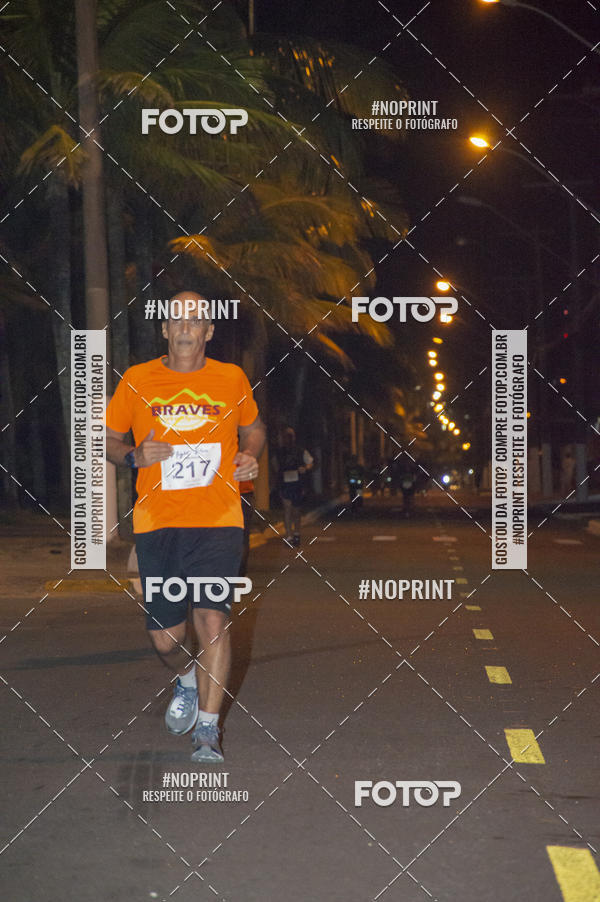 Buy your photos of the eventNight Run 5K 10K Praia Grande on Fotop