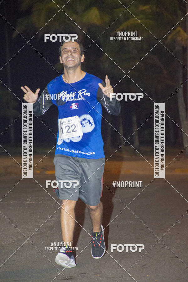 Buy your photos of the eventNight Run 5K 10K Praia Grande on Fotop