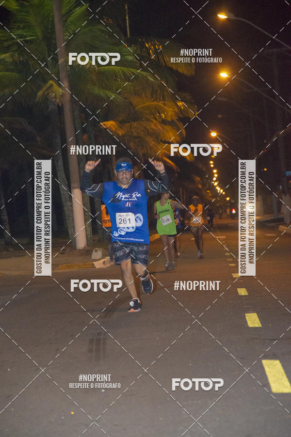 Buy your photos of the eventNight Run 5K 10K Praia Grande on Fotop