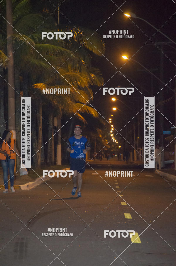 Buy your photos of the eventNight Run 5K 10K Praia Grande on Fotop