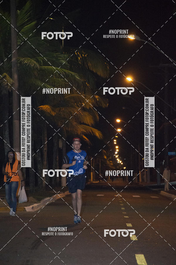 Buy your photos of the eventNight Run 5K 10K Praia Grande on Fotop
