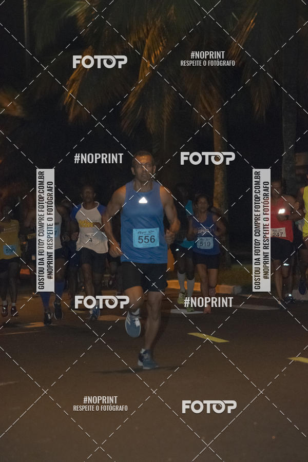 Buy your photos of the eventNight Run 5K 10K Praia Grande on Fotop