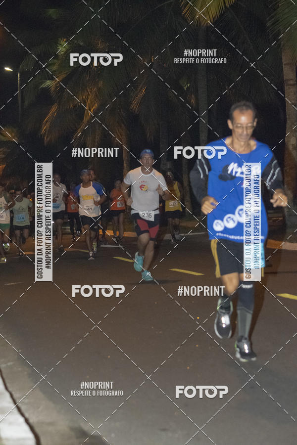 Buy your photos of the eventNight Run 5K 10K Praia Grande on Fotop