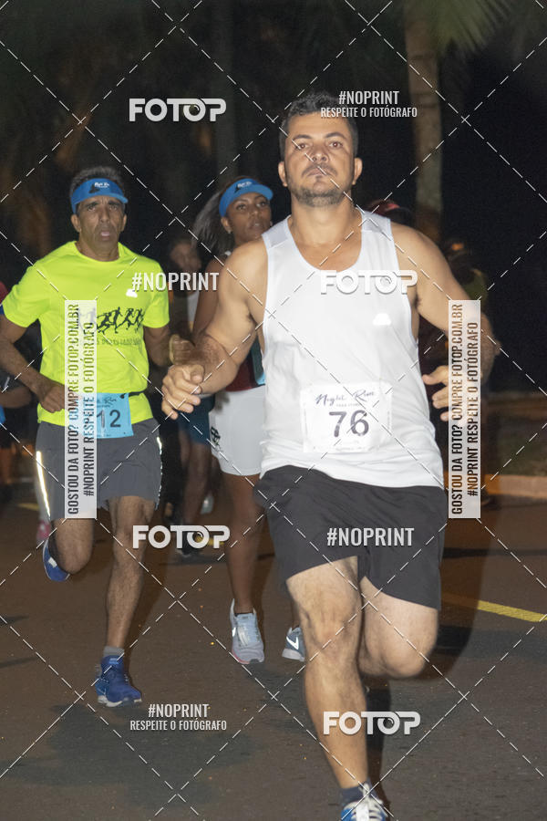 Buy your photos of the eventNight Run 5K 10K Praia Grande on Fotop