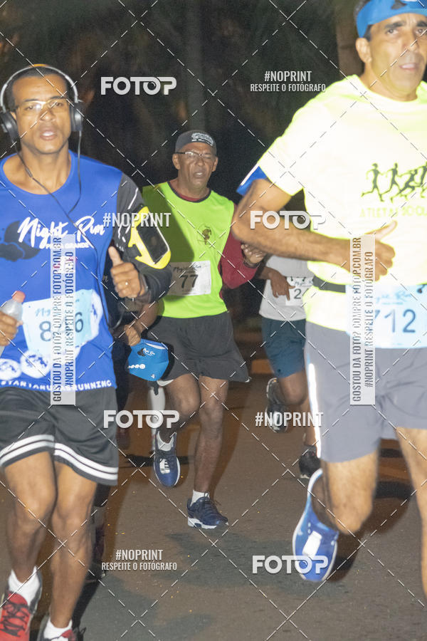 Buy your photos of the eventNight Run 5K 10K Praia Grande on Fotop