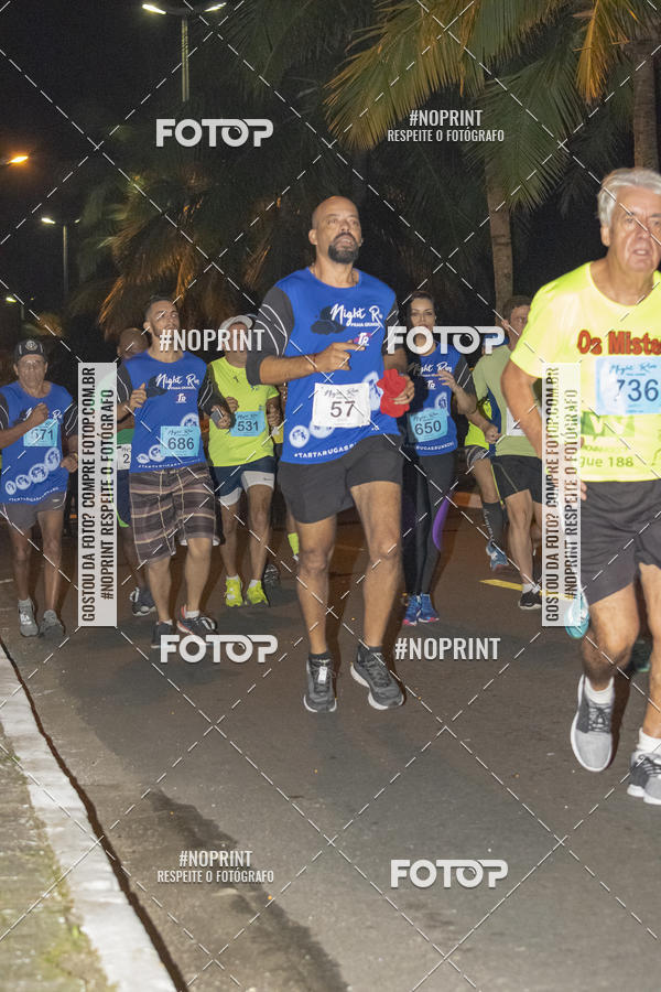 Buy your photos of the eventNight Run 5K 10K Praia Grande on Fotop