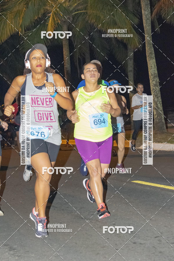 Buy your photos of the eventNight Run 5K 10K Praia Grande on Fotop