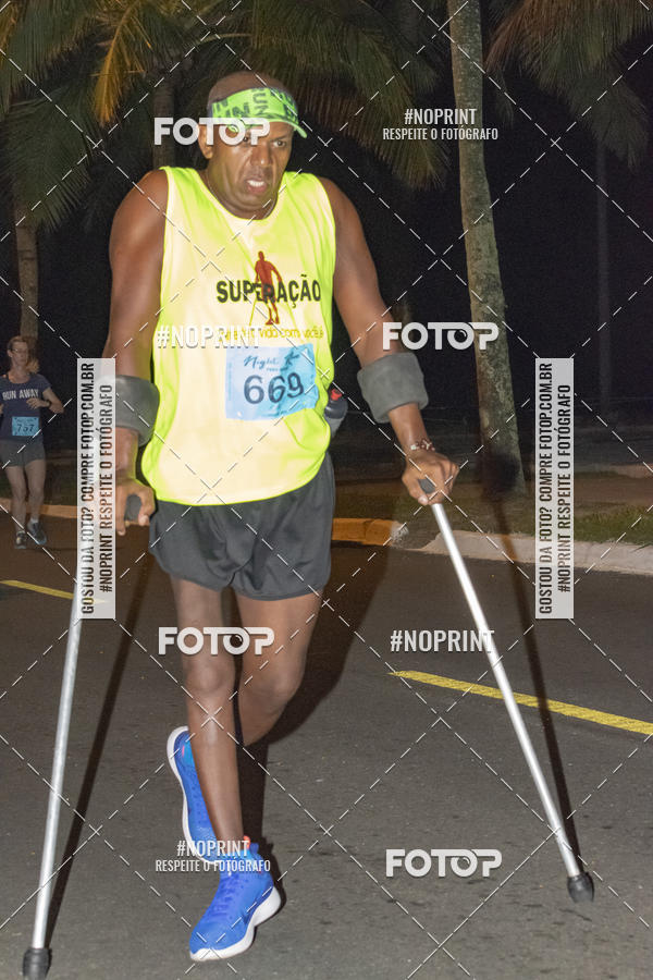 Buy your photos of the eventNight Run 5K 10K Praia Grande on Fotop