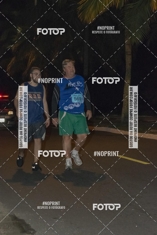 Buy your photos of the eventNight Run 5K 10K Praia Grande on Fotop