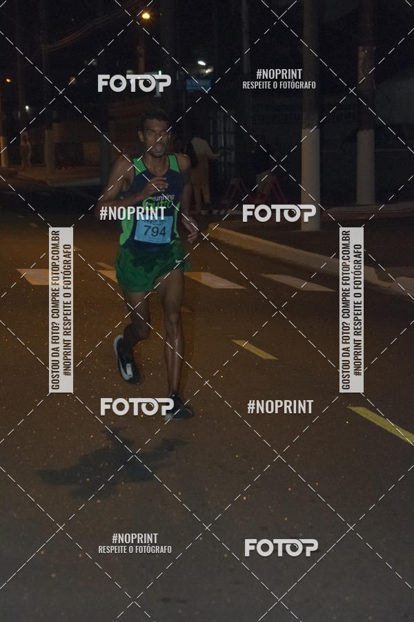 Buy your photos of the eventNight Run 5K 10K Praia Grande on Fotop