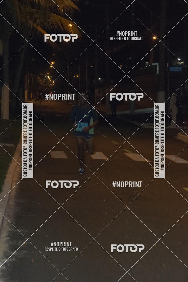 Buy your photos of the eventNight Run 5K 10K Praia Grande on Fotop
