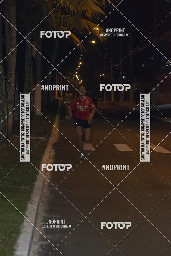 Buy your photos of the eventNight Run 5K 10K Praia Grande on Fotop