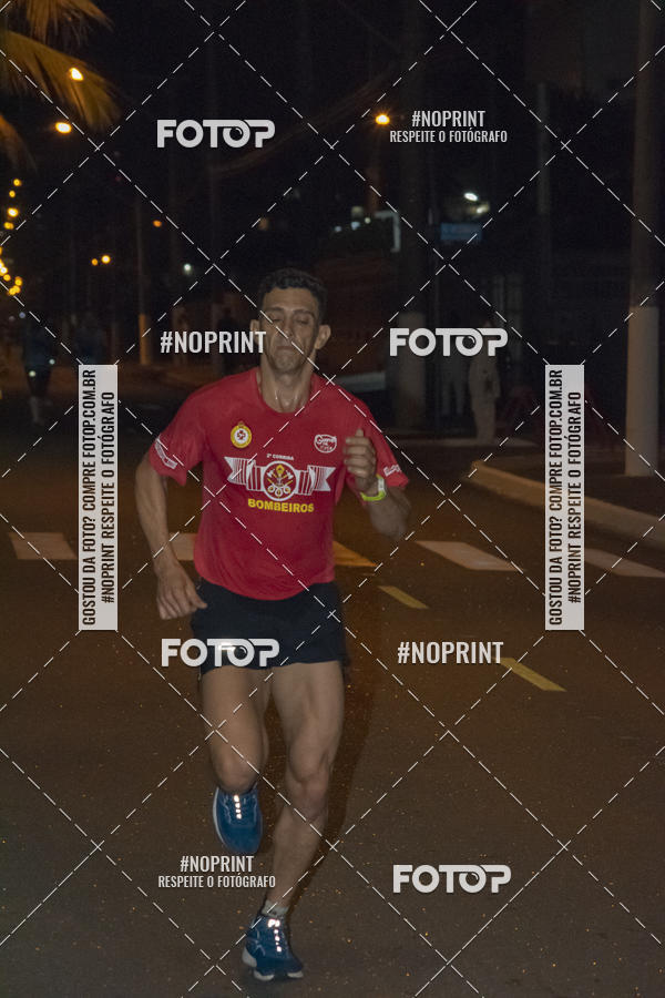 Buy your photos of the eventNight Run 5K 10K Praia Grande on Fotop