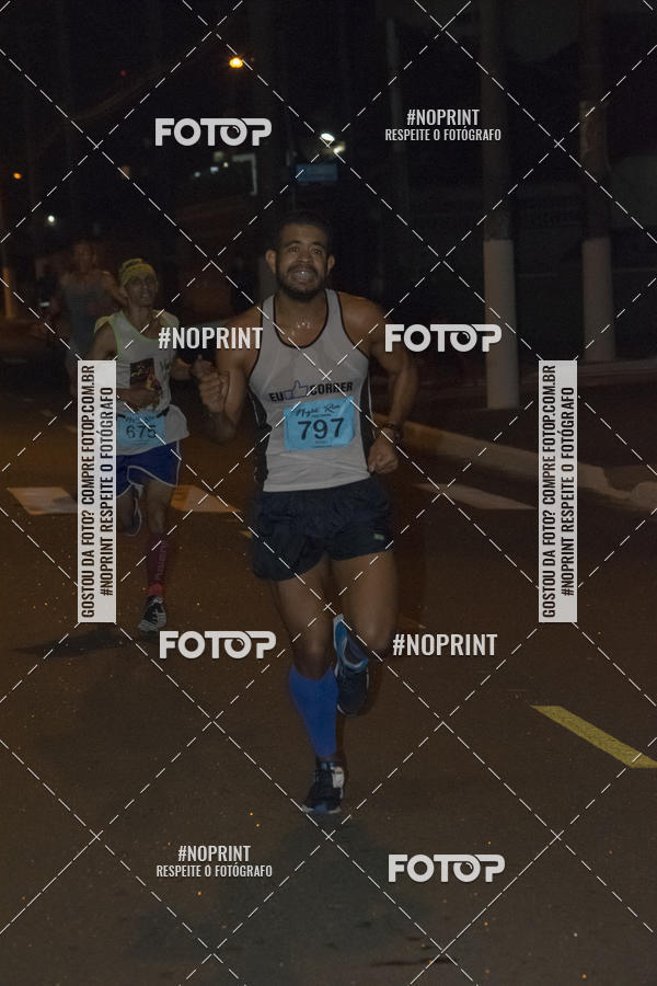 Buy your photos of the eventNight Run 5K 10K Praia Grande on Fotop