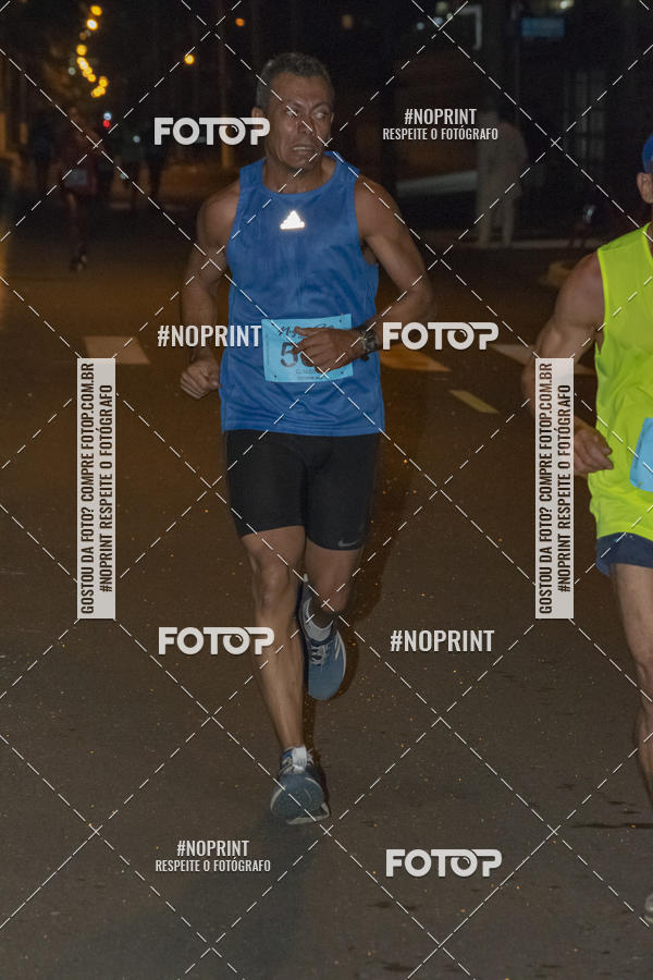 Buy your photos of the eventNight Run 5K 10K Praia Grande on Fotop