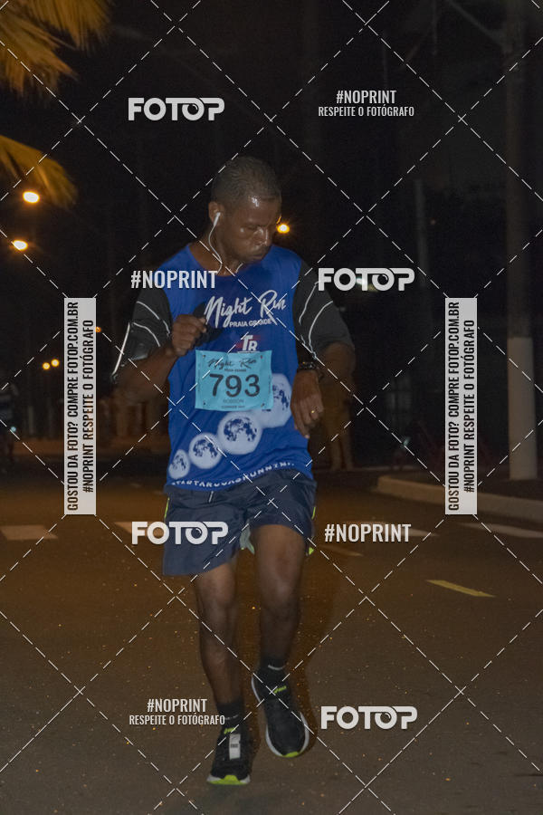 Buy your photos of the eventNight Run 5K 10K Praia Grande on Fotop