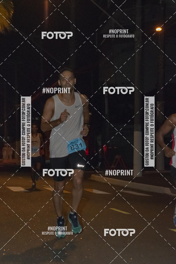 Buy your photos of the eventNight Run 5K 10K Praia Grande on Fotop