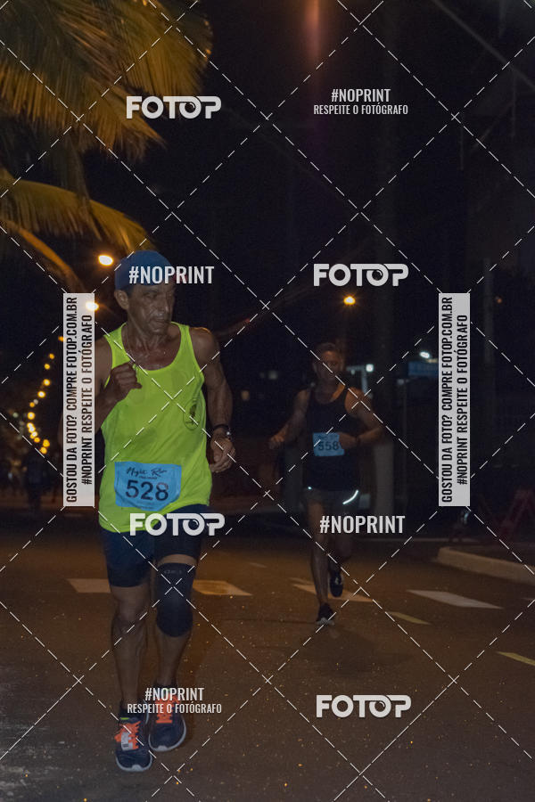 Buy your photos of the eventNight Run 5K 10K Praia Grande on Fotop