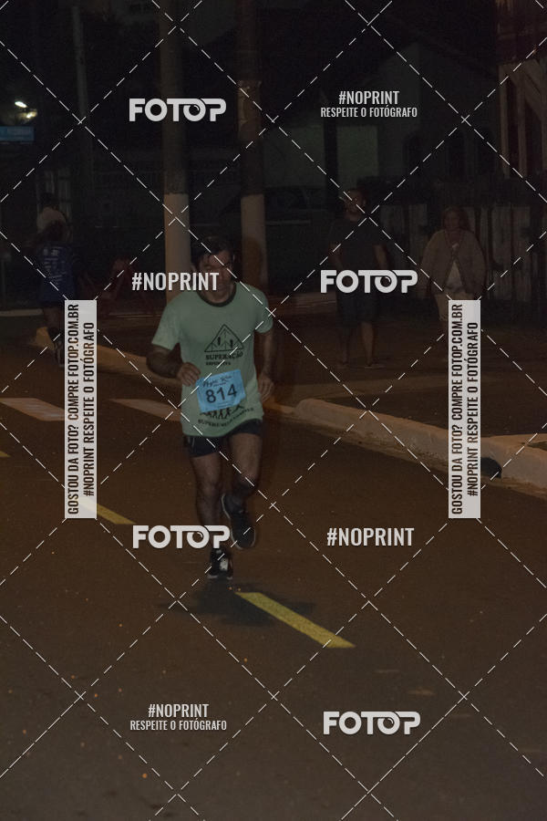 Buy your photos of the eventNight Run 5K 10K Praia Grande on Fotop