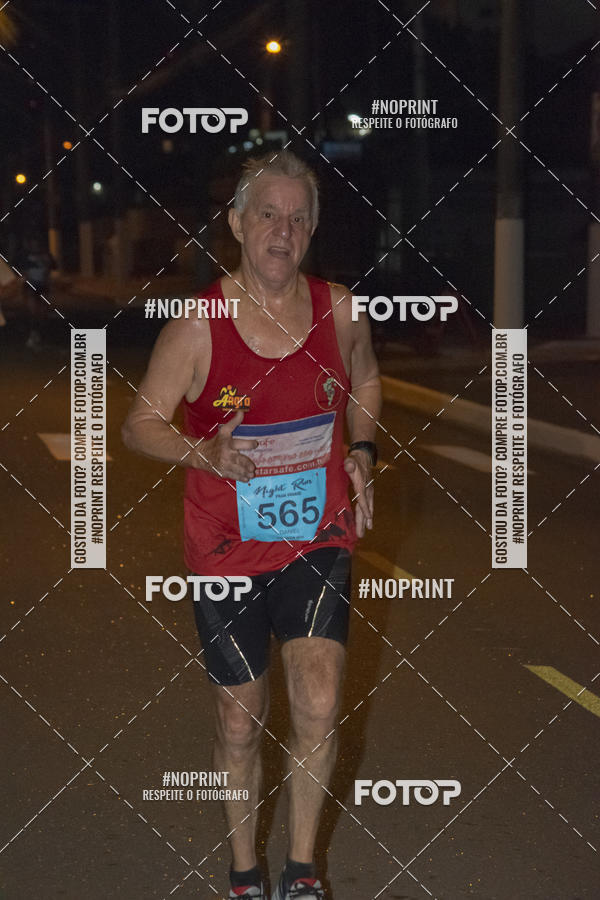 Buy your photos of the eventNight Run 5K 10K Praia Grande on Fotop