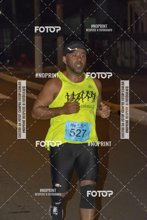 Buy your photos of the eventNight Run 5K 10K Praia Grande on Fotop