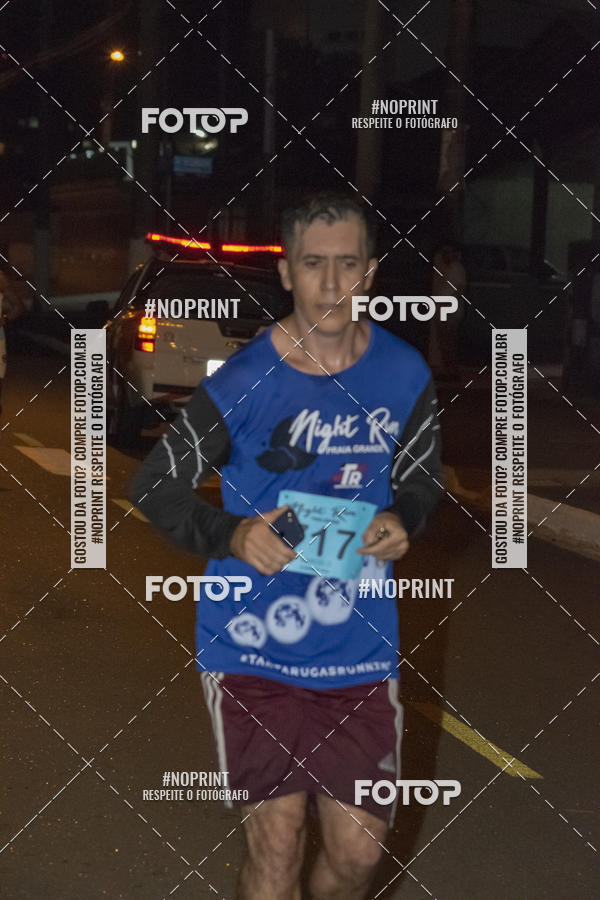 Buy your photos of the eventNight Run 5K 10K Praia Grande on Fotop