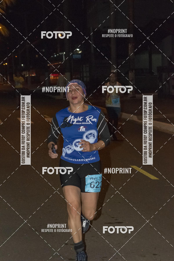Buy your photos of the eventNight Run 5K 10K Praia Grande on Fotop
