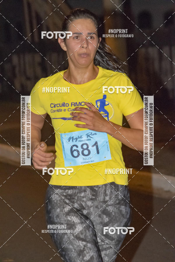 Buy your photos of the eventNight Run 5K 10K Praia Grande on Fotop