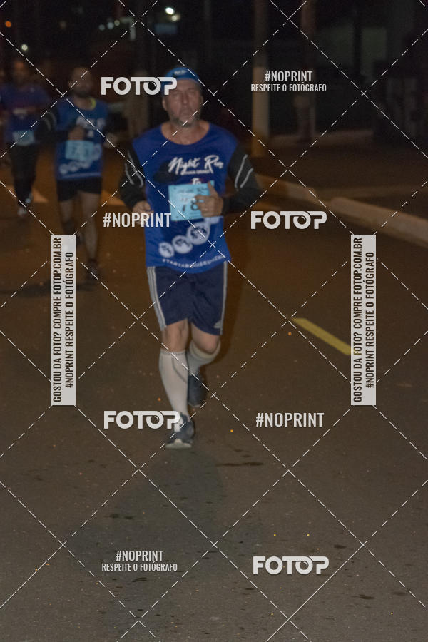 Buy your photos of the eventNight Run 5K 10K Praia Grande on Fotop