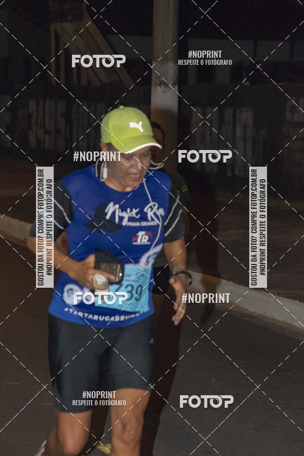 Buy your photos of the eventNight Run 5K 10K Praia Grande on Fotop