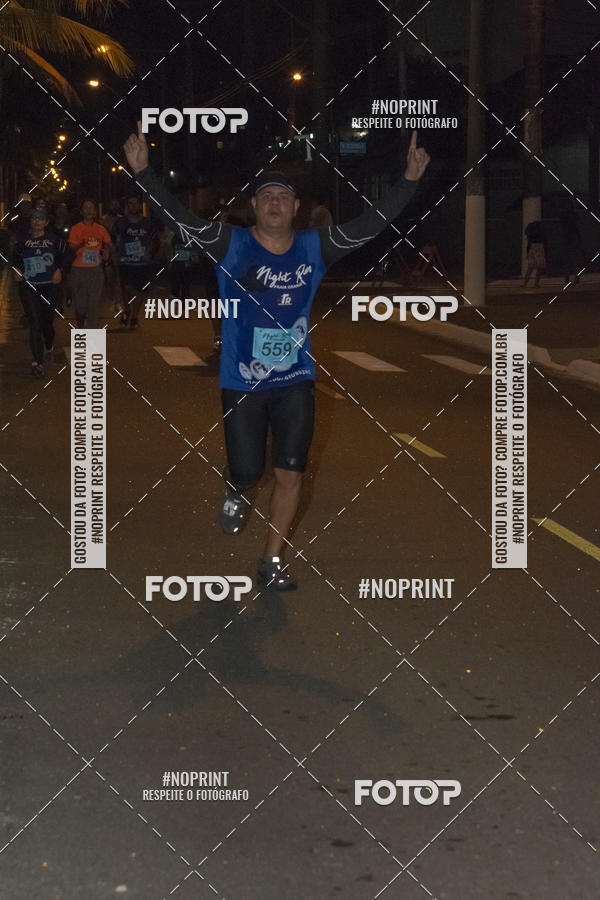 Buy your photos of the eventNight Run 5K 10K Praia Grande on Fotop