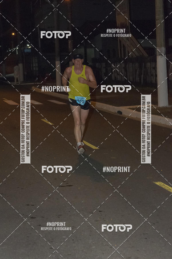 Buy your photos of the eventNight Run 5K 10K Praia Grande on Fotop