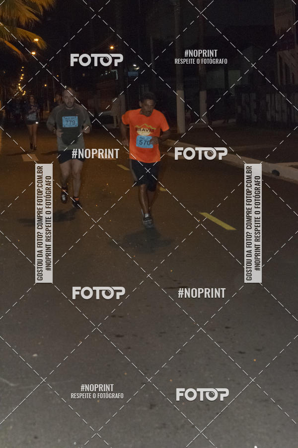 Buy your photos of the eventNight Run 5K 10K Praia Grande on Fotop
