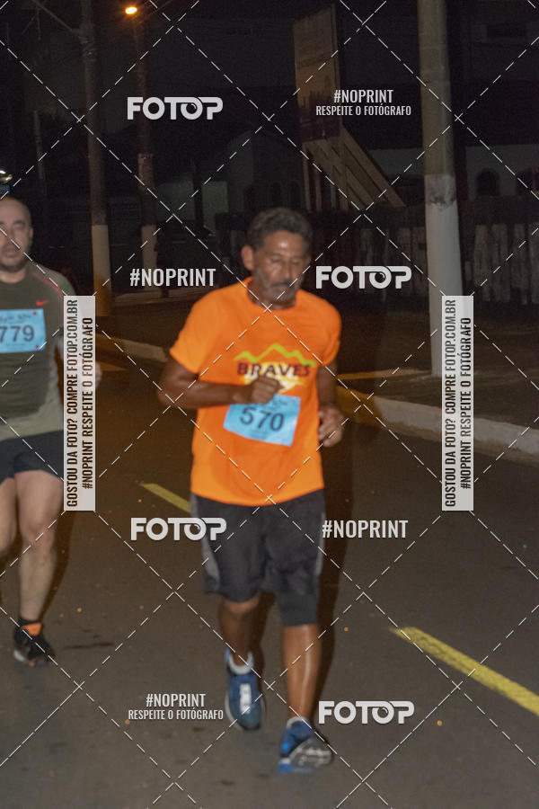 Buy your photos of the eventNight Run 5K 10K Praia Grande on Fotop