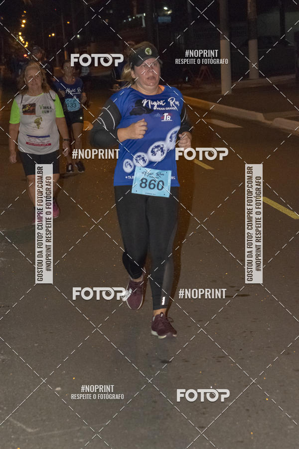 Buy your photos of the eventNight Run 5K 10K Praia Grande on Fotop
