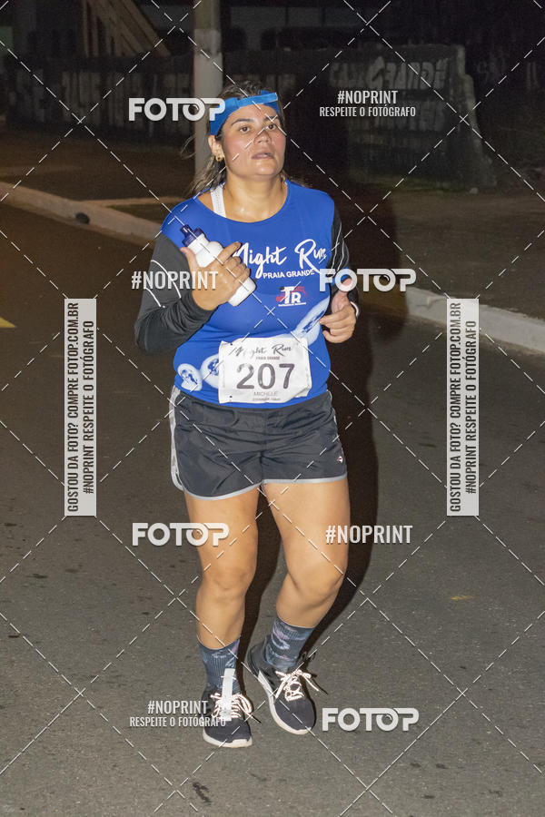Buy your photos of the eventNight Run 5K 10K Praia Grande on Fotop