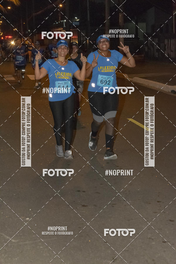 Buy your photos of the eventNight Run 5K 10K Praia Grande on Fotop