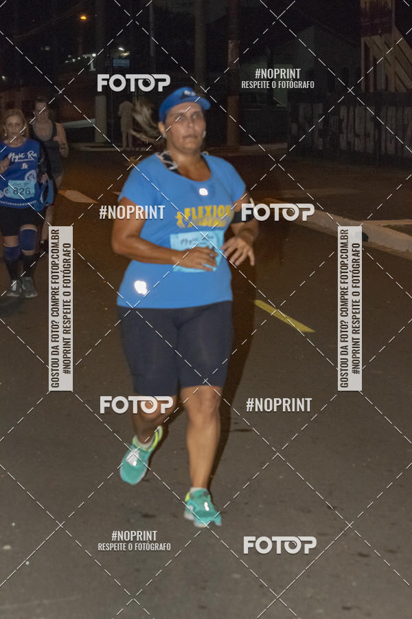 Buy your photos of the eventNight Run 5K 10K Praia Grande on Fotop