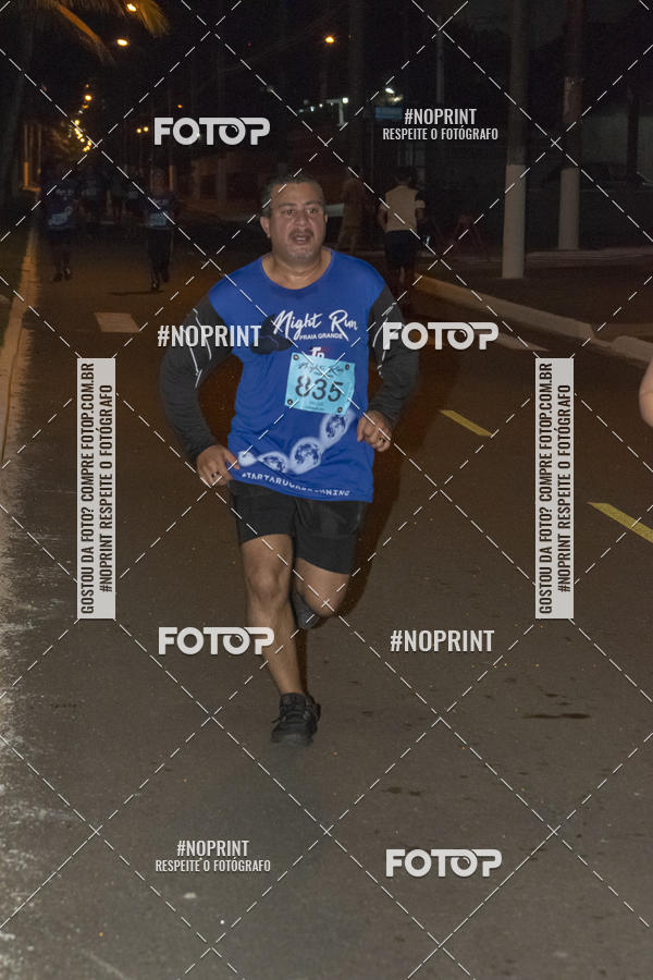 Buy your photos of the eventNight Run 5K 10K Praia Grande on Fotop