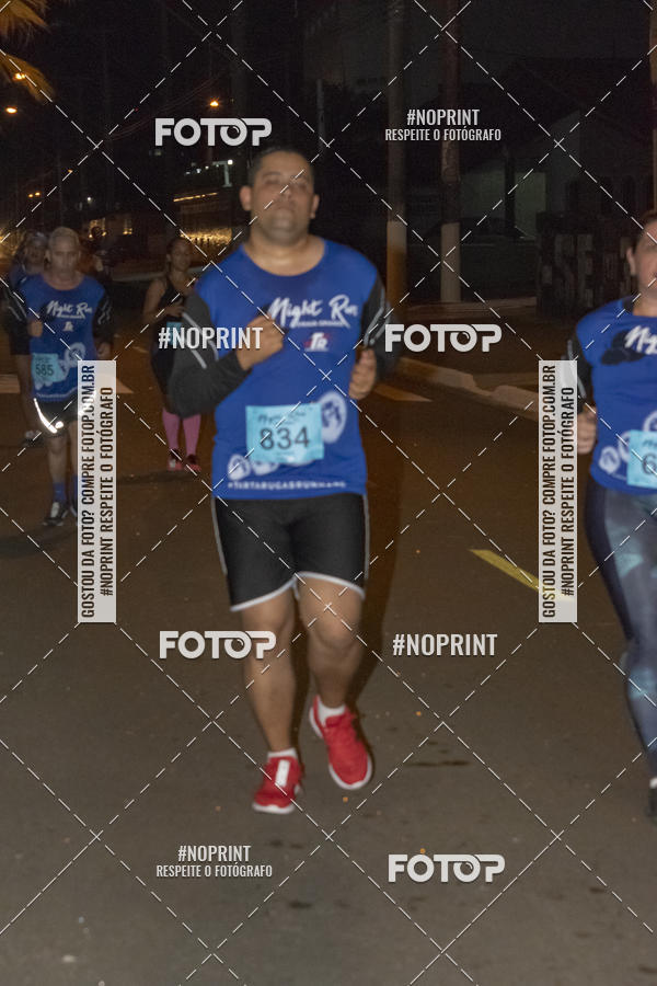 Buy your photos of the eventNight Run 5K 10K Praia Grande on Fotop