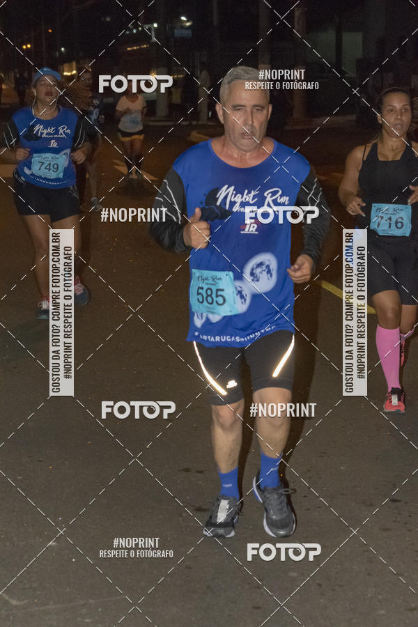 Buy your photos of the eventNight Run 5K 10K Praia Grande on Fotop