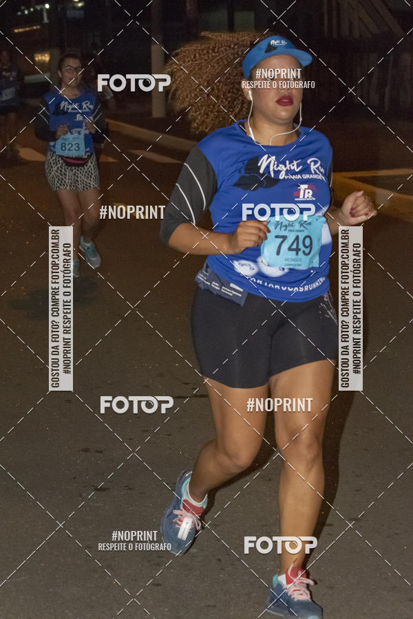 Buy your photos of the eventNight Run 5K 10K Praia Grande on Fotop