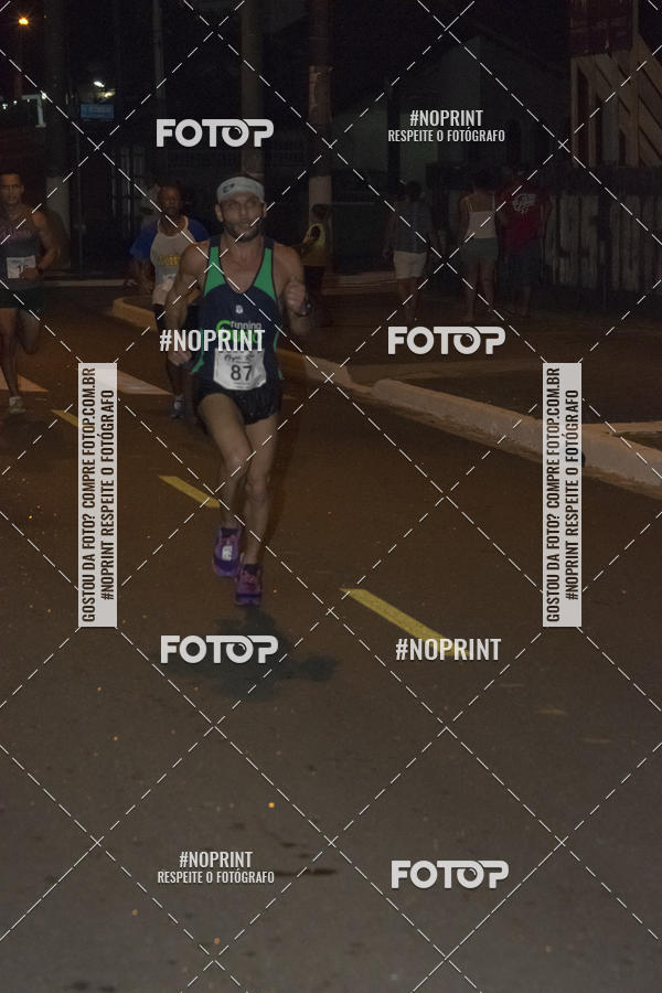 Buy your photos of the eventNight Run 5K 10K Praia Grande on Fotop