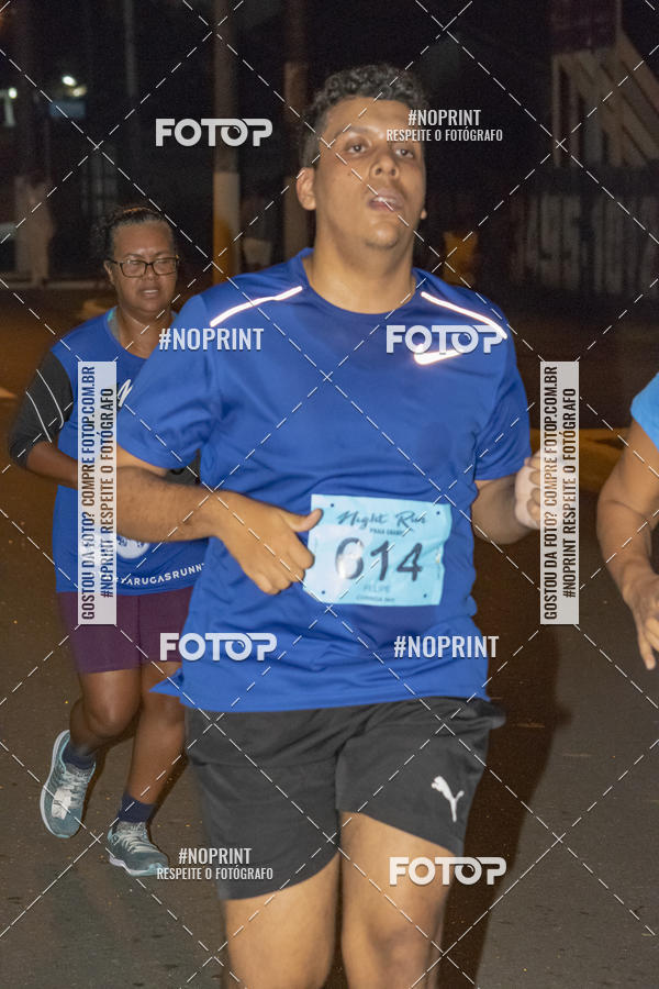Buy your photos of the eventNight Run 5K 10K Praia Grande on Fotop