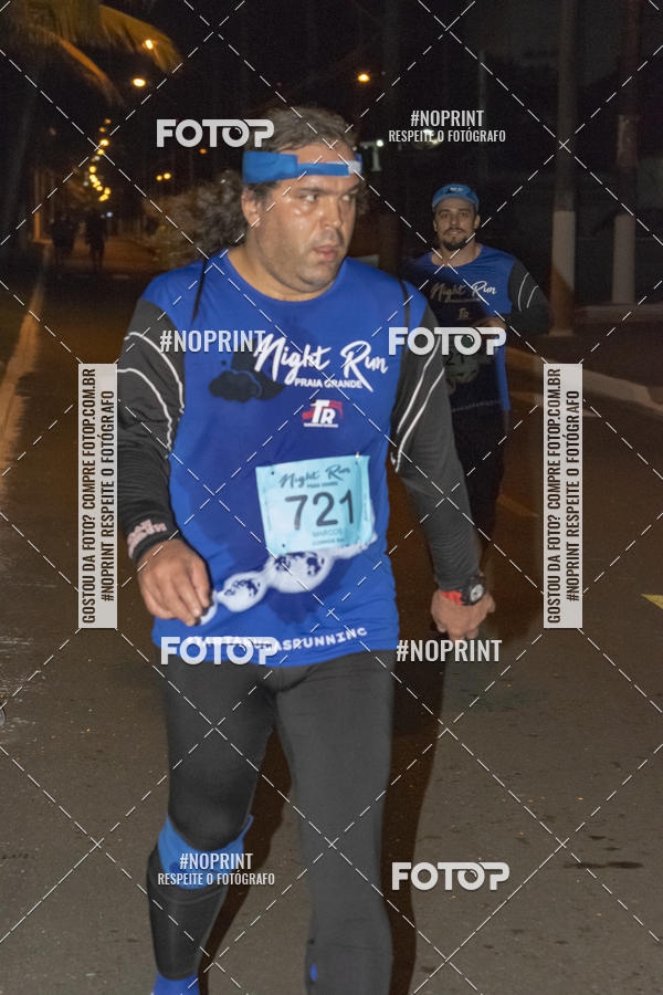 Buy your photos of the eventNight Run 5K 10K Praia Grande on Fotop