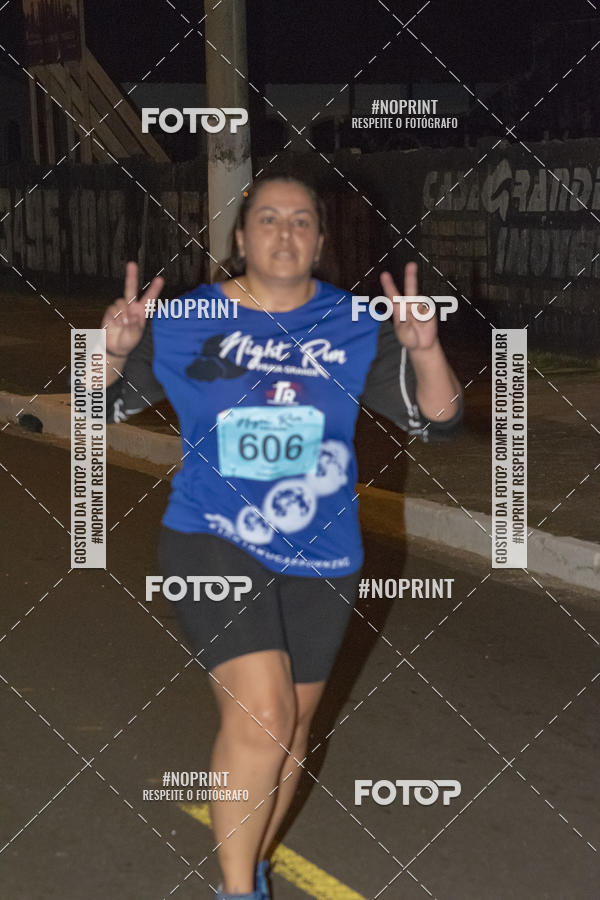Buy your photos of the eventNight Run 5K 10K Praia Grande on Fotop