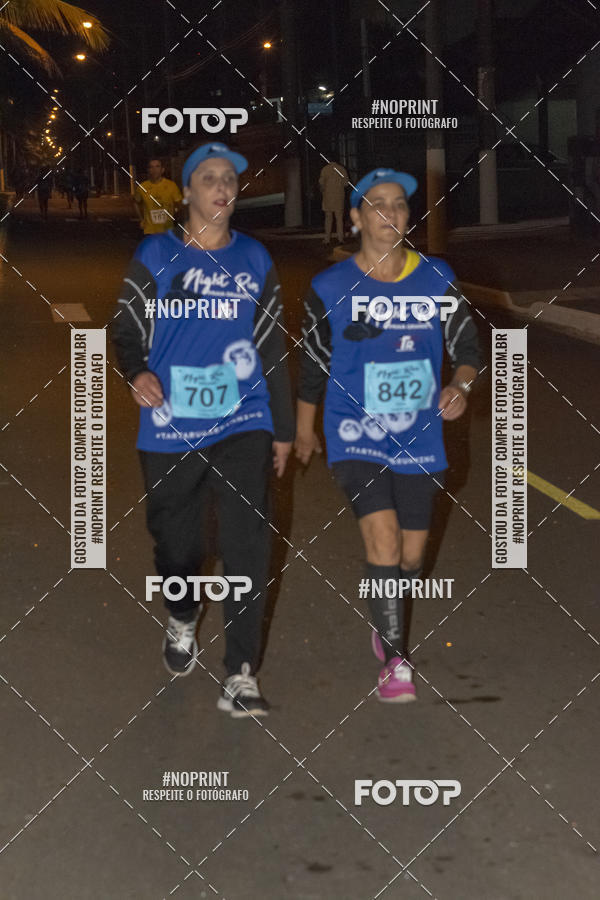 Buy your photos of the eventNight Run 5K 10K Praia Grande on Fotop