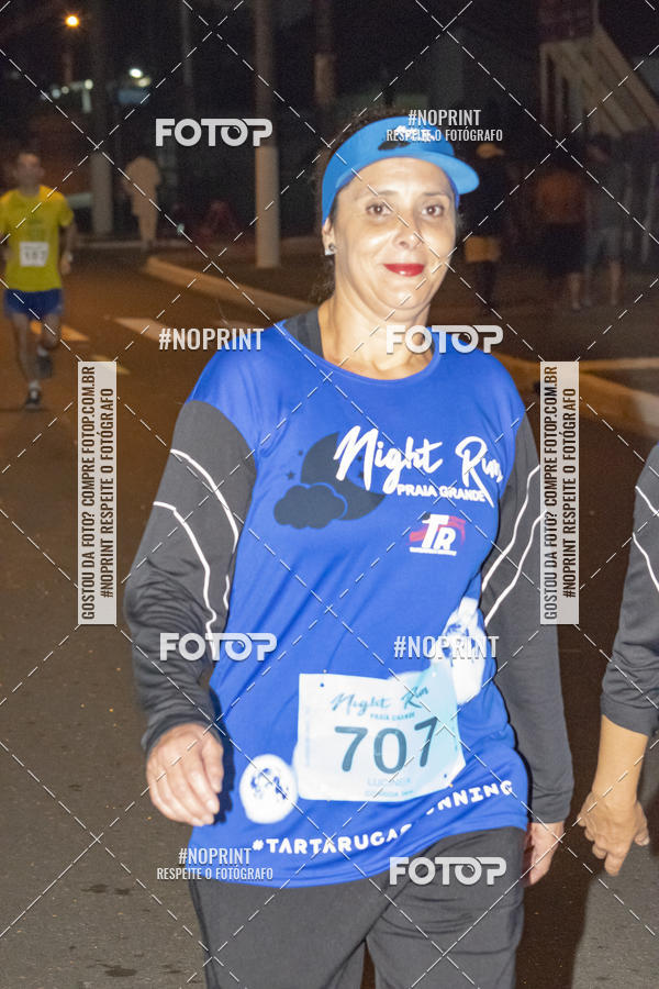 Buy your photos of the eventNight Run 5K 10K Praia Grande on Fotop