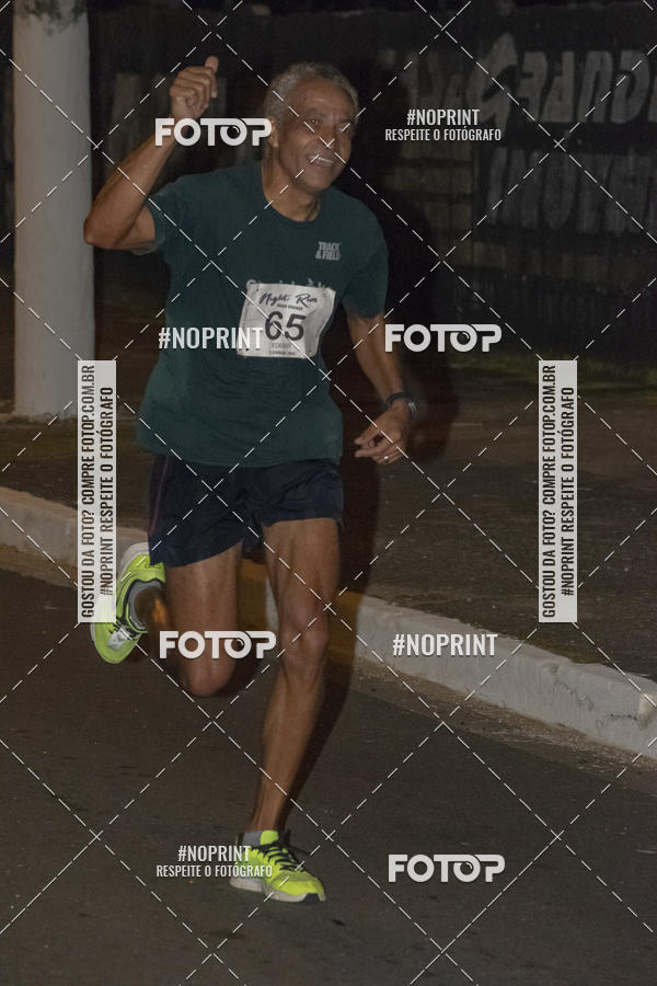 Buy your photos of the eventNight Run 5K 10K Praia Grande on Fotop